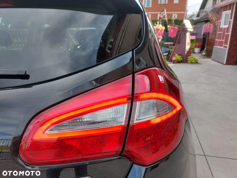 Kia Ceed 1.6 GDI ISG Dream-Team Edition - 17