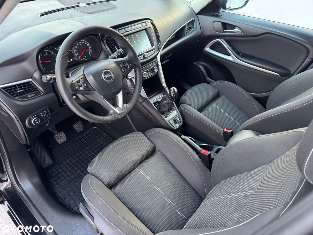 Opel Zafira 2.0 D (CDTI ecoFLEX) Start/Stop Active - 8