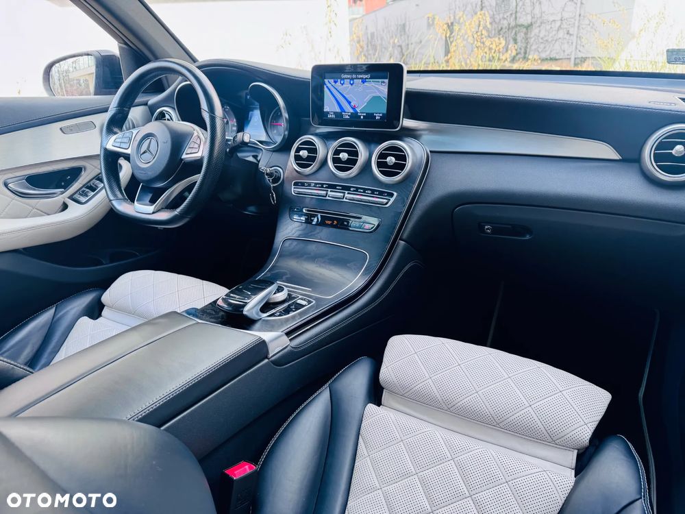 Mercedes-Benz GLC - 21