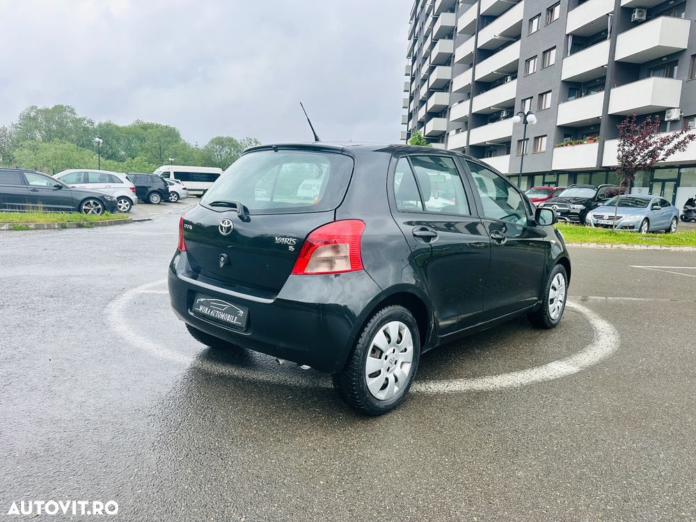 Toyota Yaris 1.4 D-4D Base AC - 5