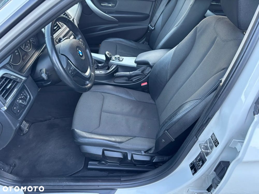 BMW Seria 3 320d Efficient Dynamics Edition Modern Line - 12