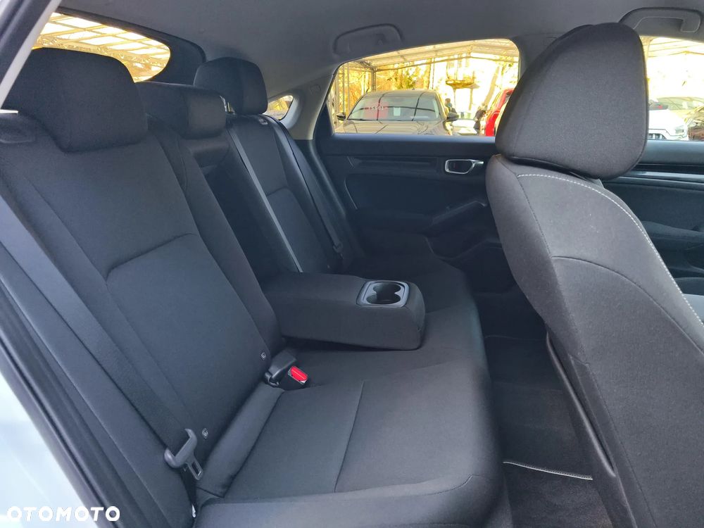 Honda Civic 2.0 i-MMD Elegance CVT - 12