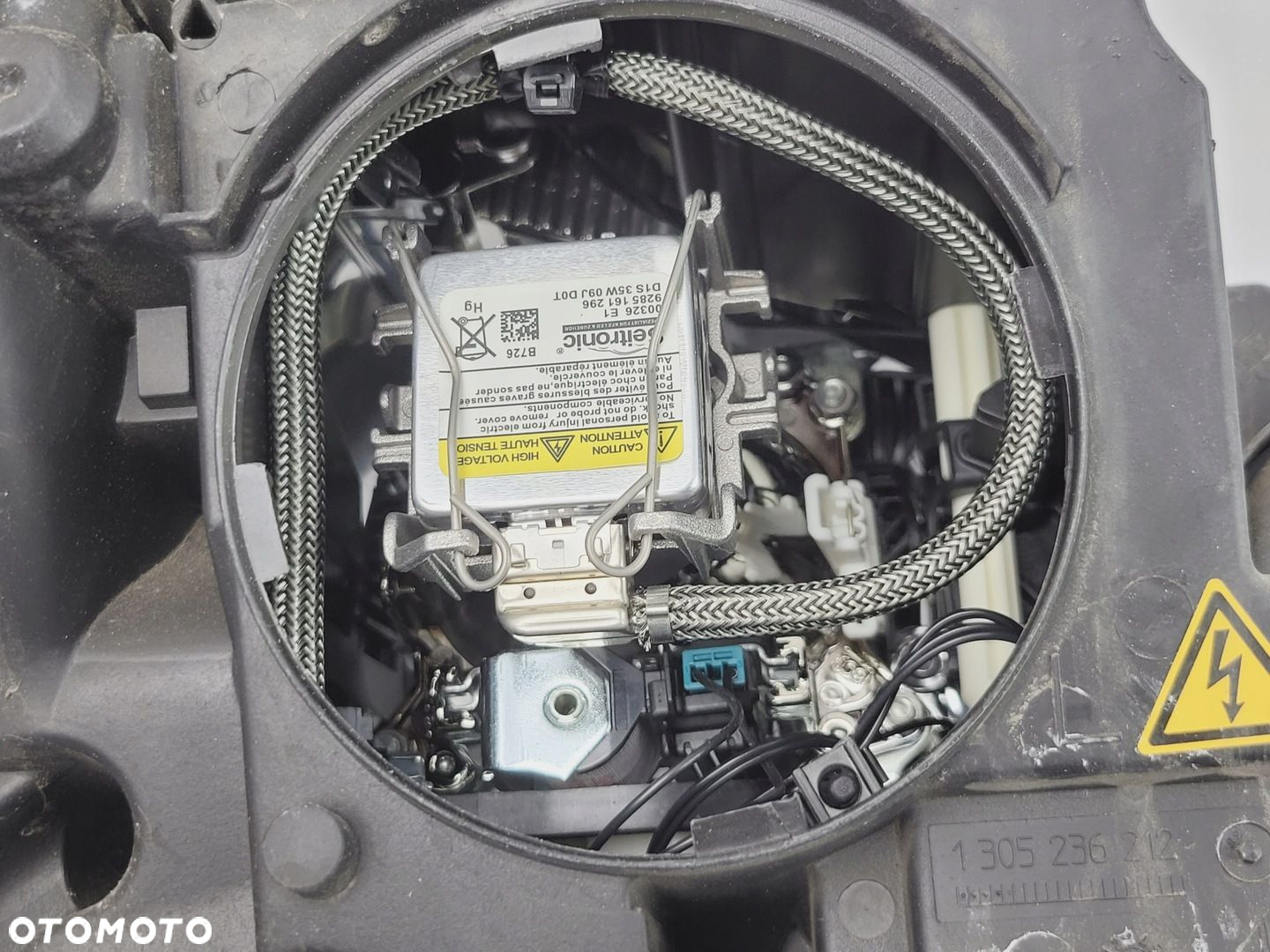 MERCEDES W204 LAMPA PRZEDNIA PRZÓD LEWA BI-XENON SKRĘTNY A2048202959 EU - 14