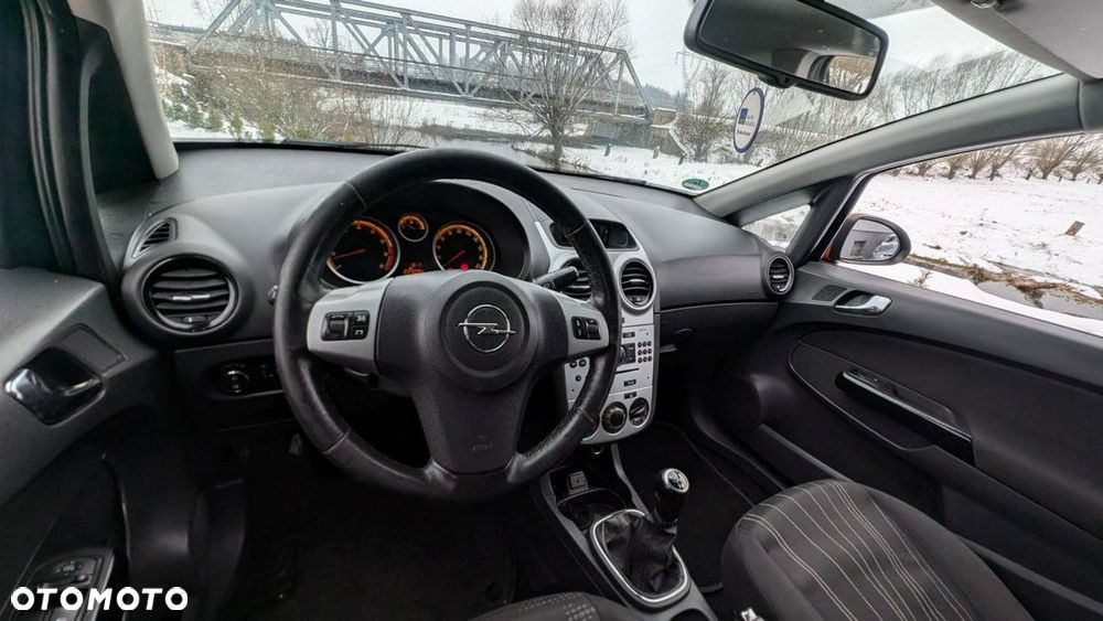 Opel Corsa - 11