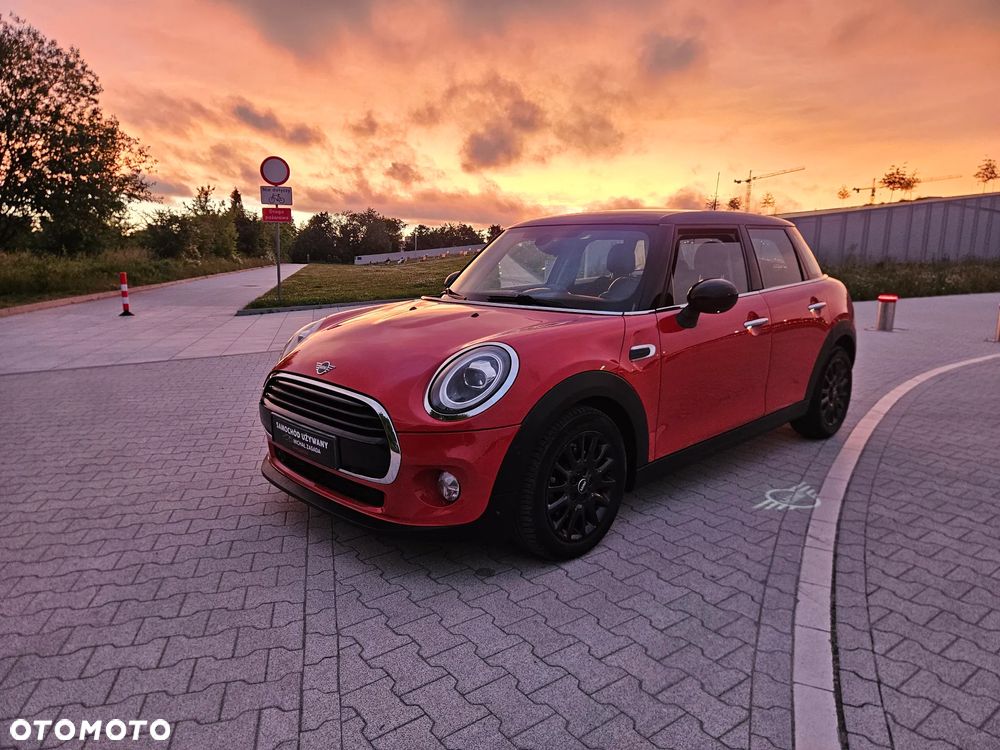 MINI Cooper Standard - 2