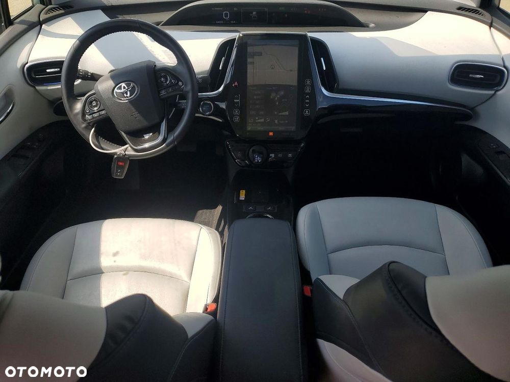 Toyota Prius - 10