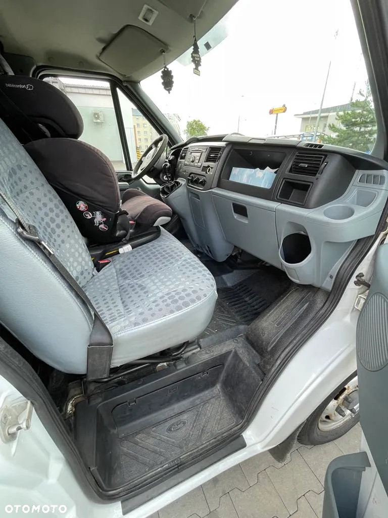 Ford TRANZIT - 11