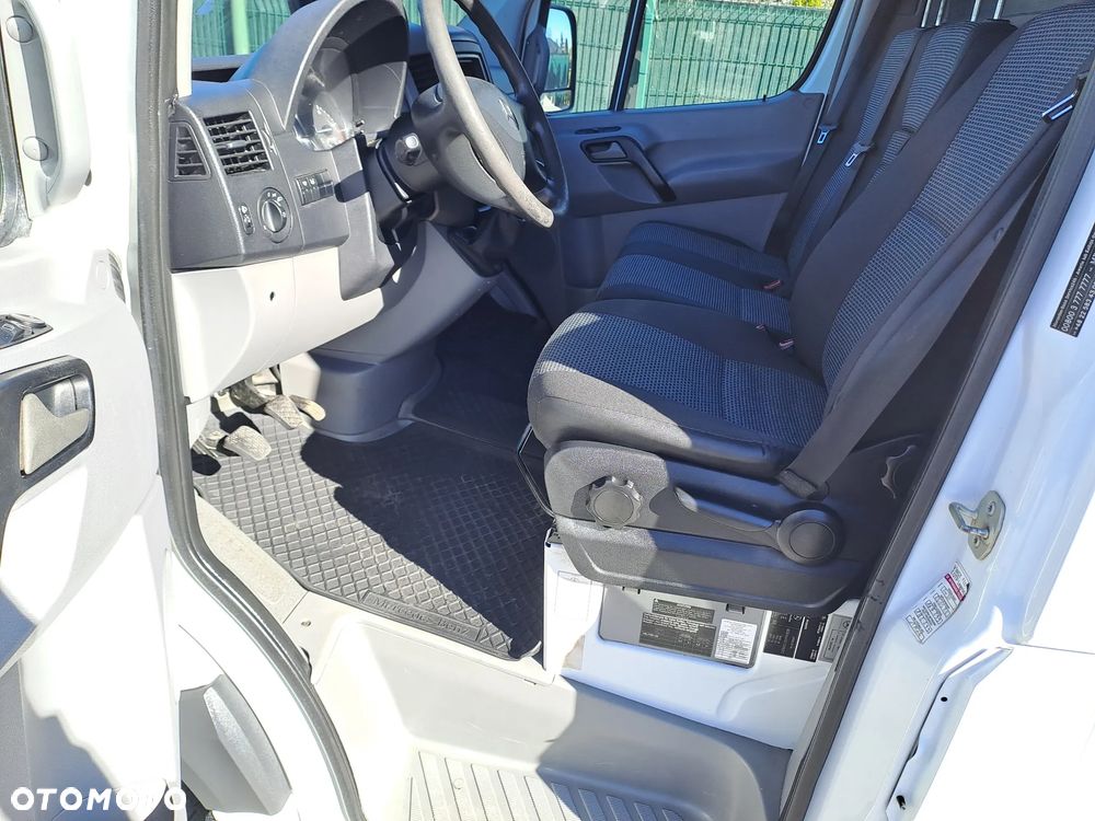 Mercedes-Benz Sprinter 519 CDI 3.0 V6 190KM - 12