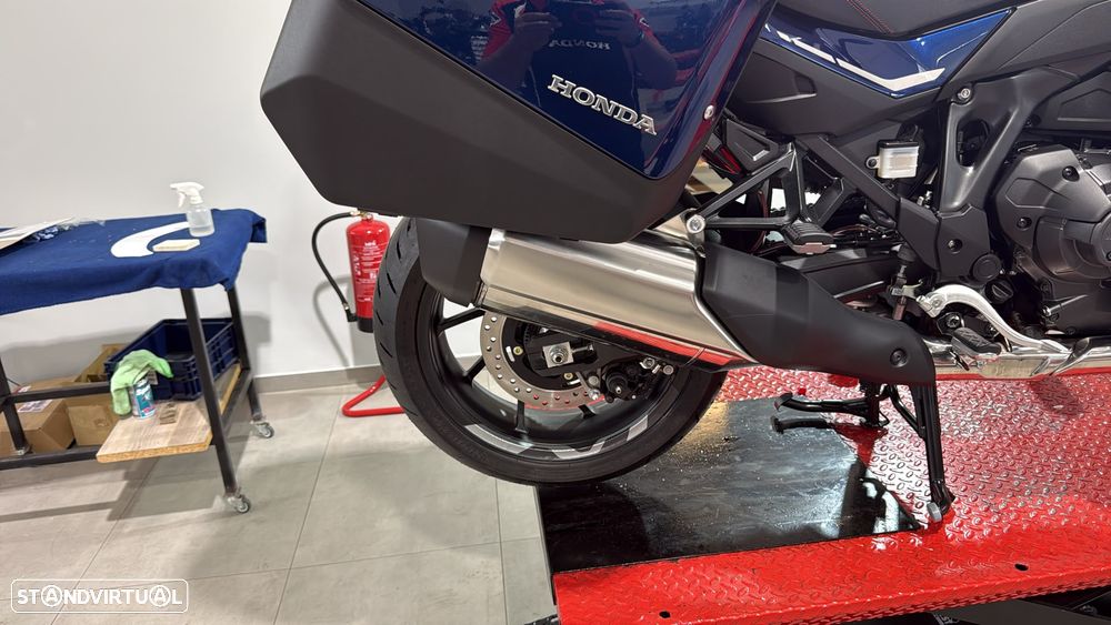 Honda NT - 4