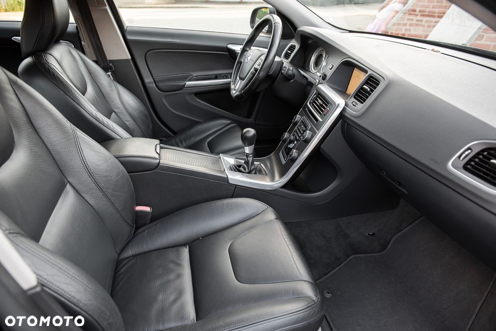 Volvo V60 - 29