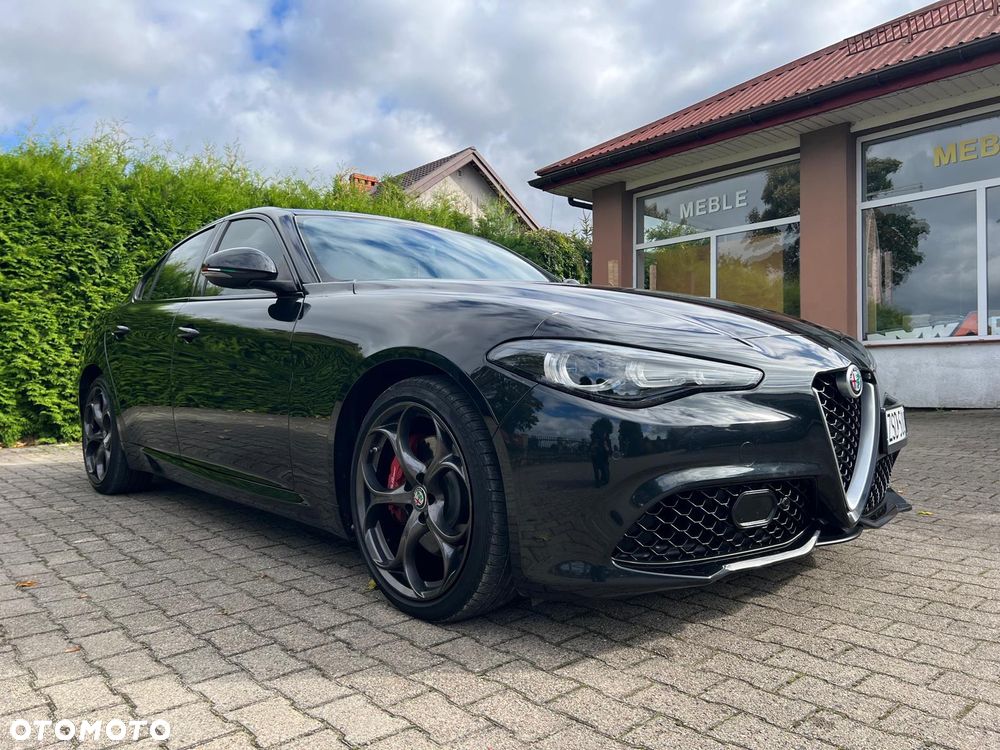 Alfa Romeo Giulia 2.0 Turbo 16V AT8-Q4 Veloce - 18