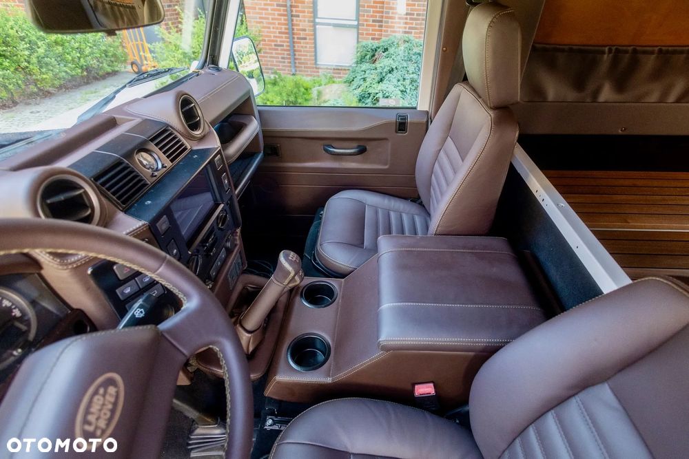 Land Rover Defender 2.2 TD4 E - 3