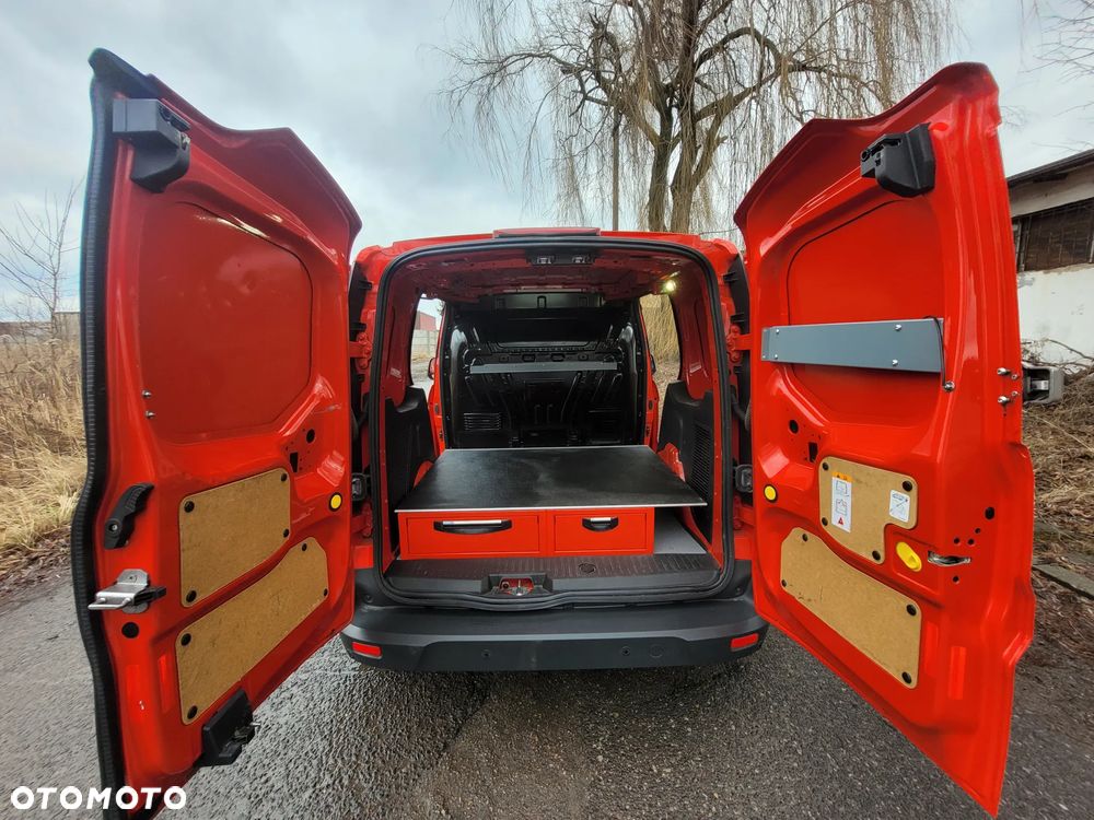Ford Transit Connect - 9