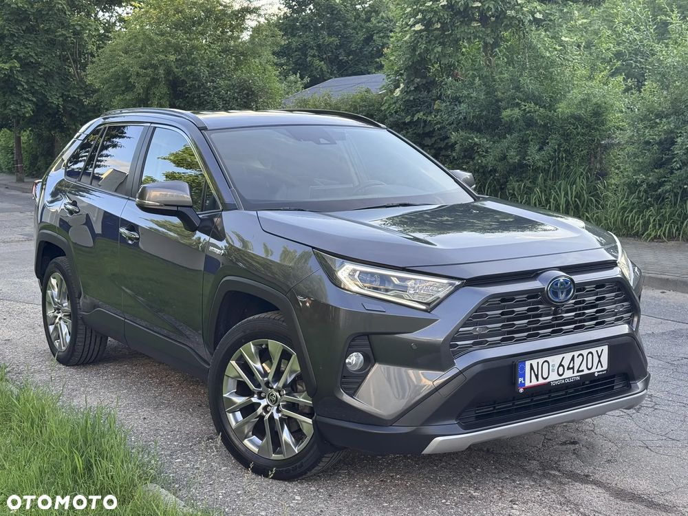 Toyota RAV4 - 1
