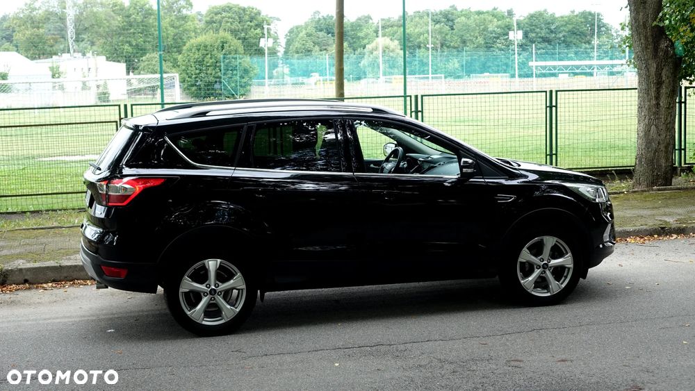 Ford Kuga 1.5 EcoBoost 2x4 Titanium - 36