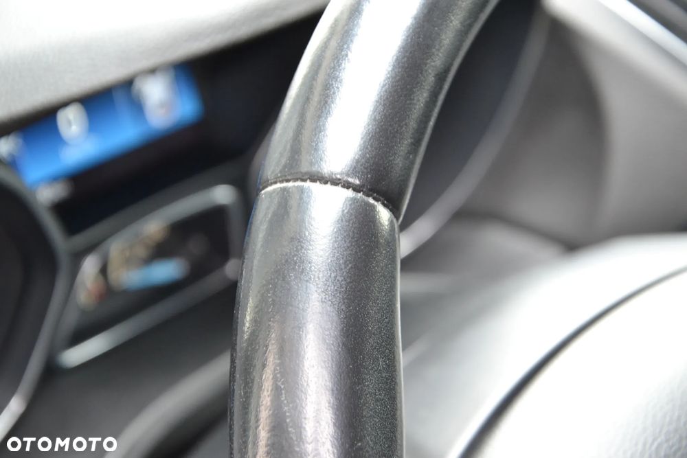 Ford C-MAX 2.0 TDCi Start-Stop-System Titanium - 35