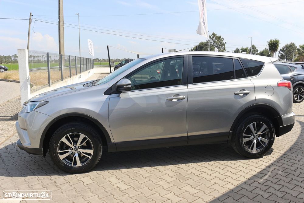 Toyota RAV4 2.0 D-4D Comfort - 15