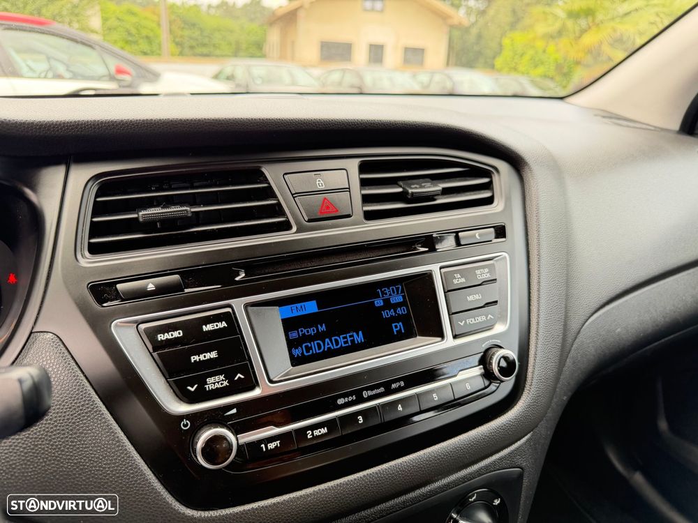 Hyundai i20 1.1 CRDi Comfort+Pack Look+JLL16 - 22