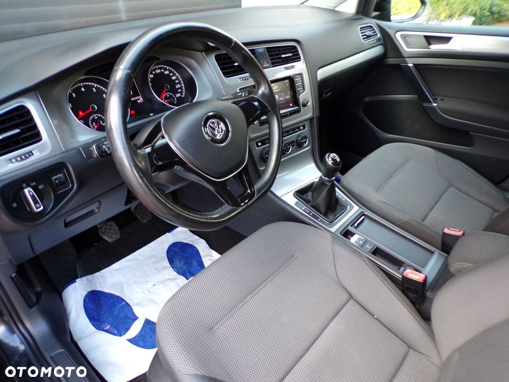 Volkswagen Golf - 19