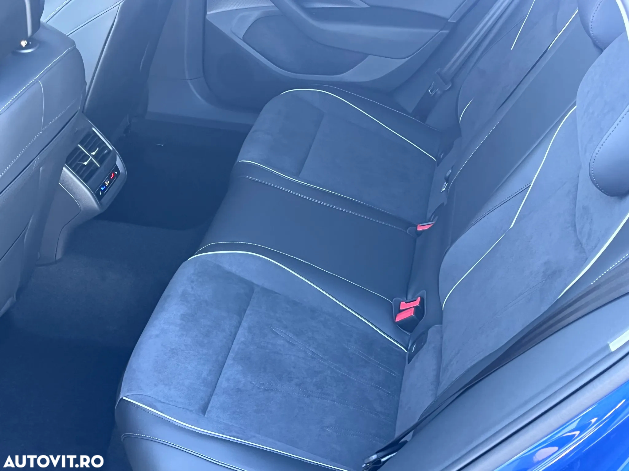 Volkswagen Passat 1.5 TSI DSG PHEV Elegance - 18