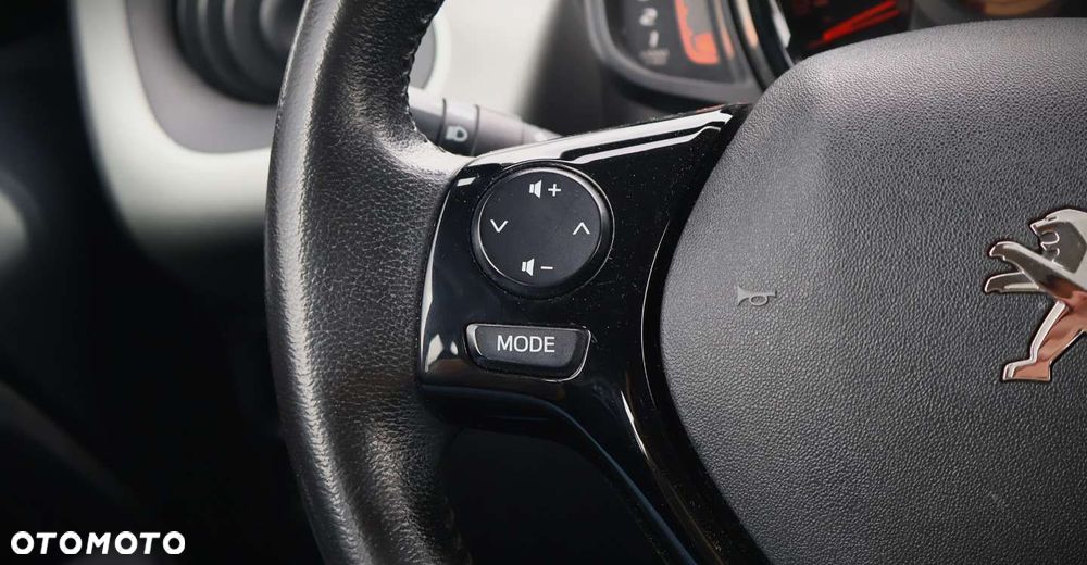 Peugeot 108 - 24