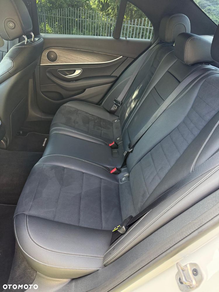 Mercedes-Benz Klasa E 220 d mHEV 4-Matic AMG 9G-Tronic - 15