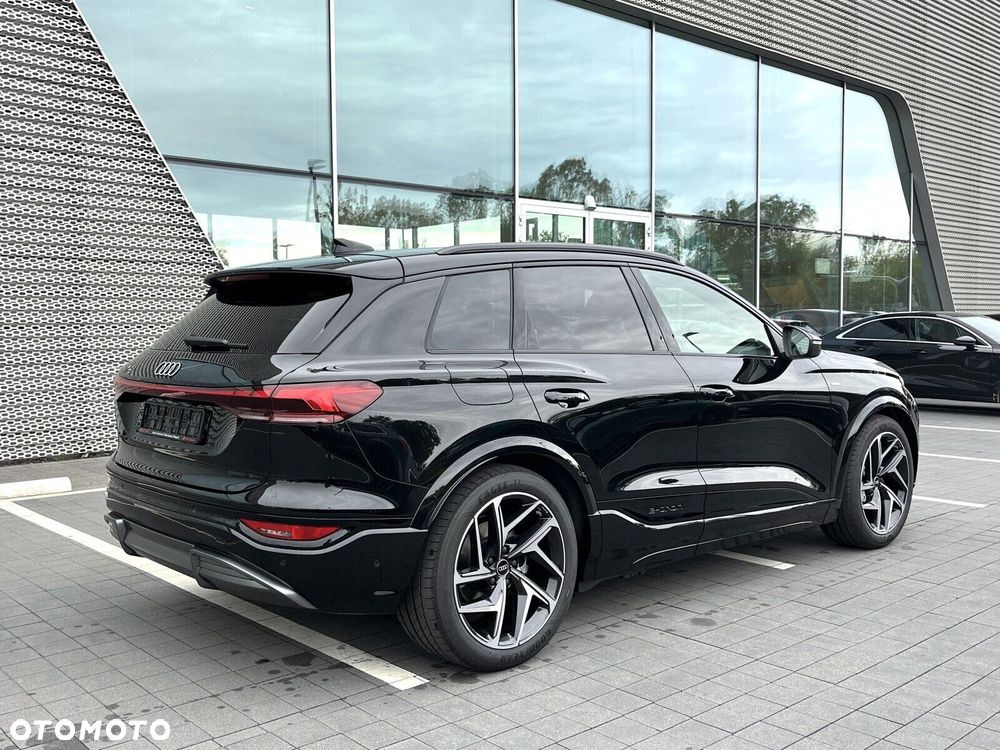 Audi Q6 e-tron - 11