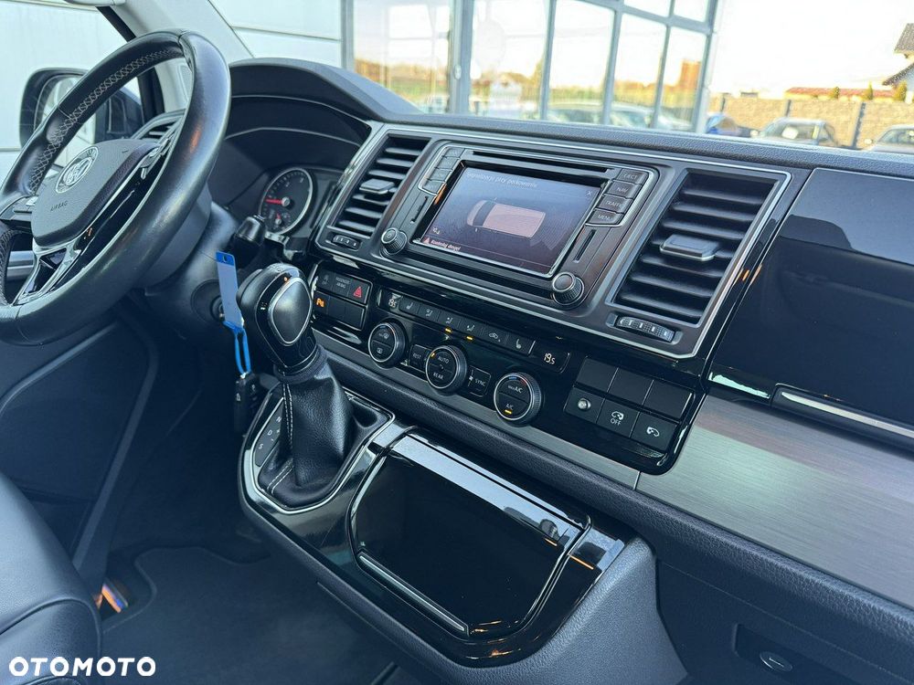 Volkswagen Multivan - 11