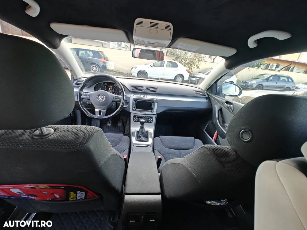 Volkswagen Passat - 3