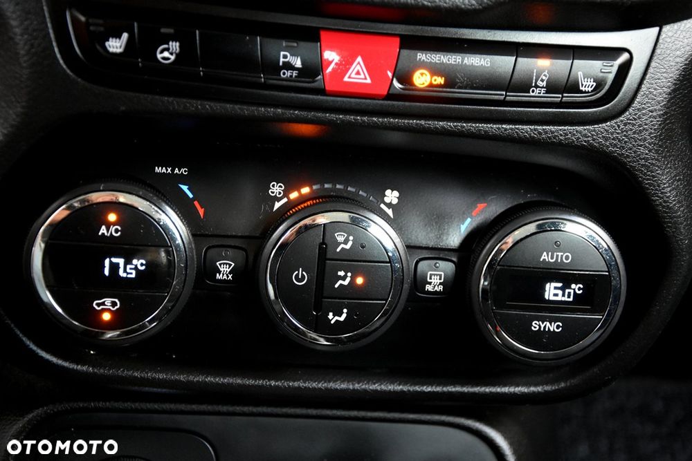 Jeep Renegade 2.0 MultiJet Limited 4WD S&S - 31