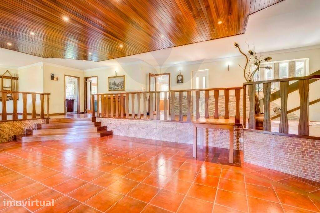 Quinta T3 com Piscina inserida em Terreno de aprox. 3.965 m2 – Serzede - Grande imagem: 3/51