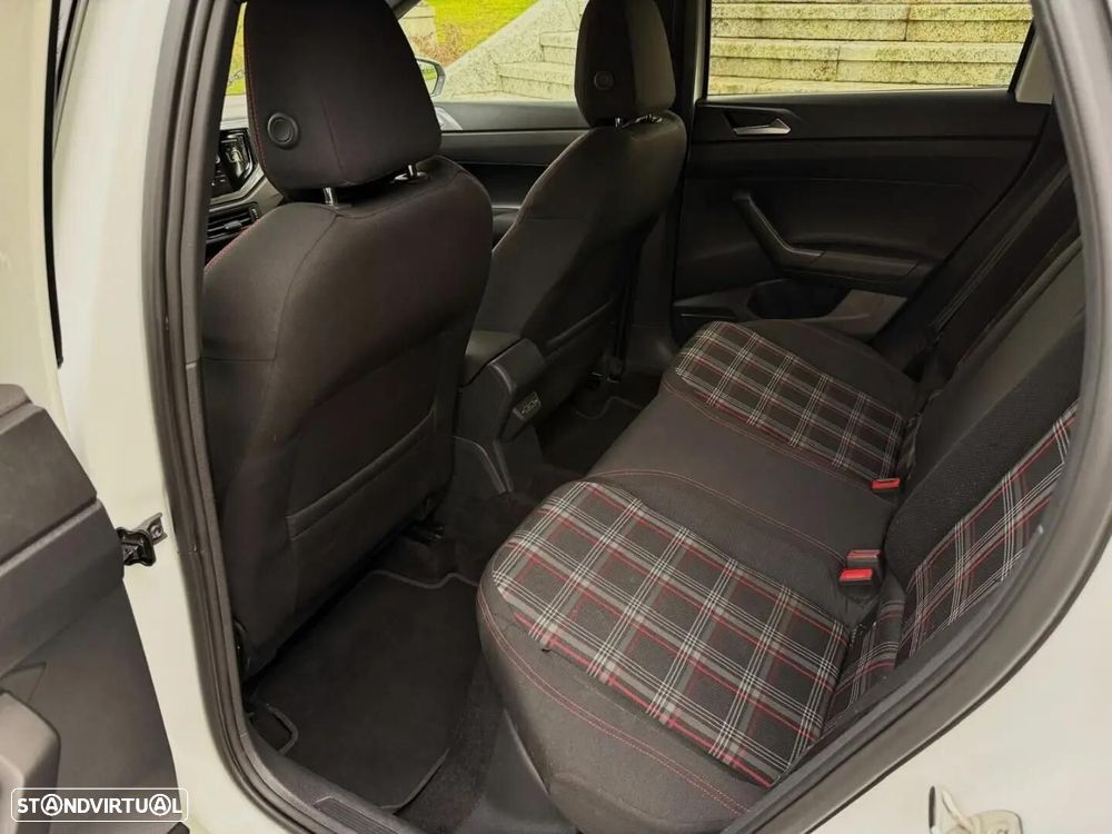 VW Polo - 33