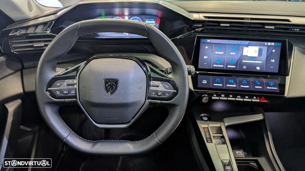 Peugeot 408 1.6 Hybrid Allure e-EAT8 - 18