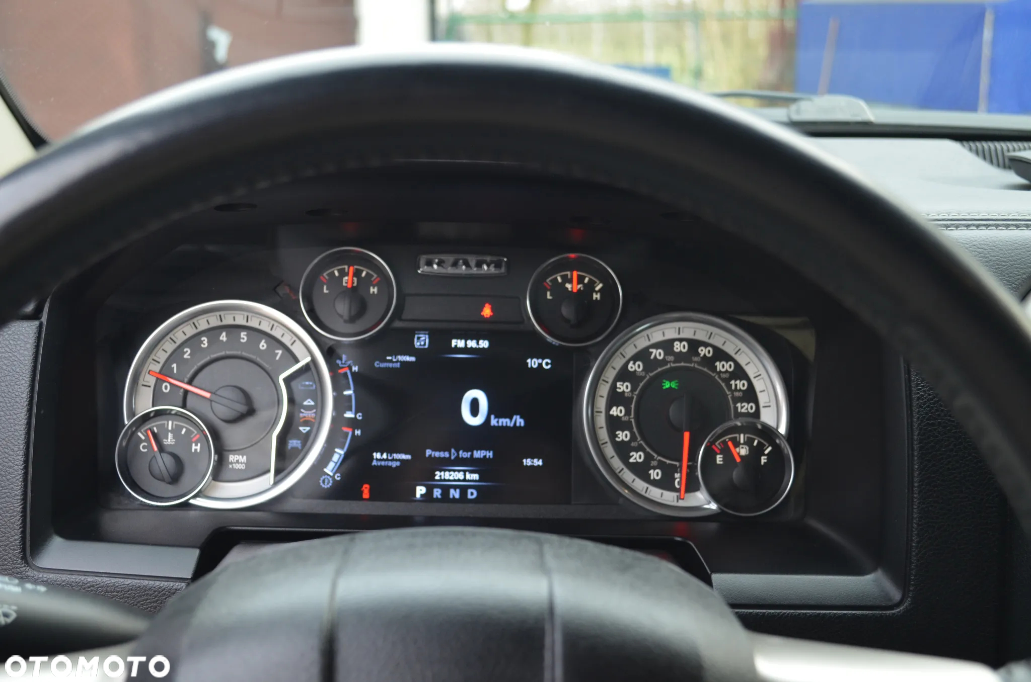 Dodge RAM 1500 5.7 4x4 - 17
