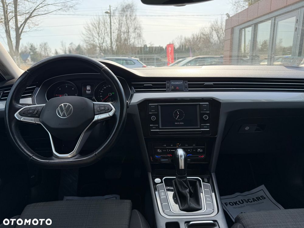 Volkswagen Passat 2.0 TDI EVO Business DSG - 32
