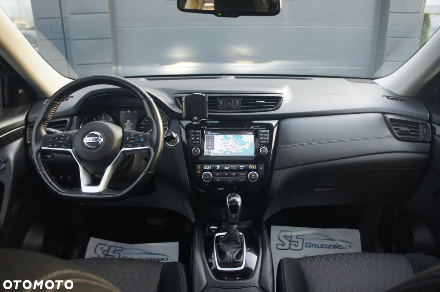 Nissan X-Trail - 8