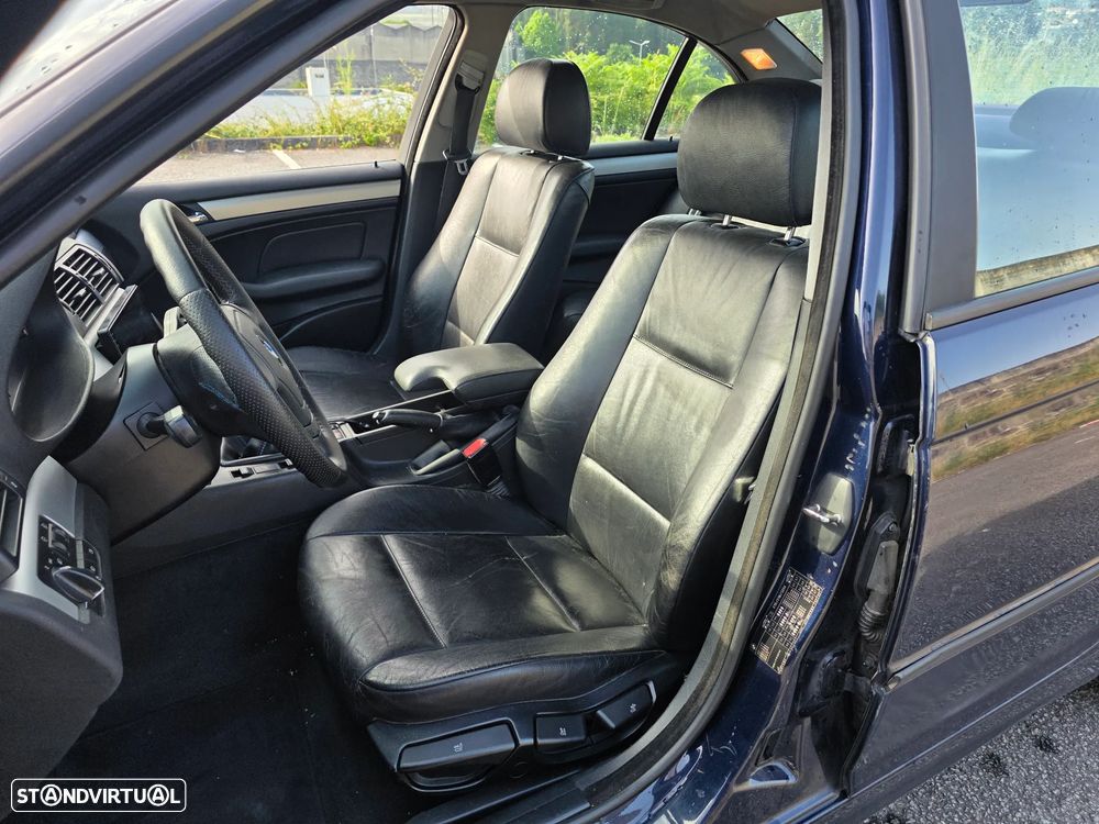 BMW 320 d - 12