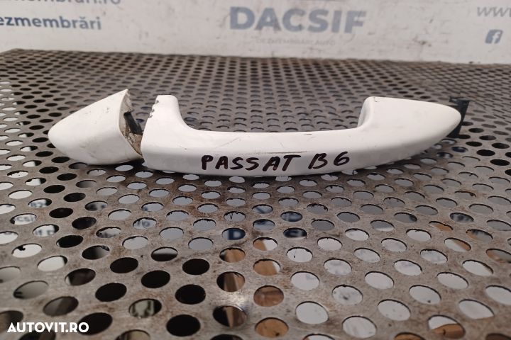 Maner deschidere din exterior usa fata dreapta Volkswagen VW Passat B6  [din 2005 pana  2010] seria - 1