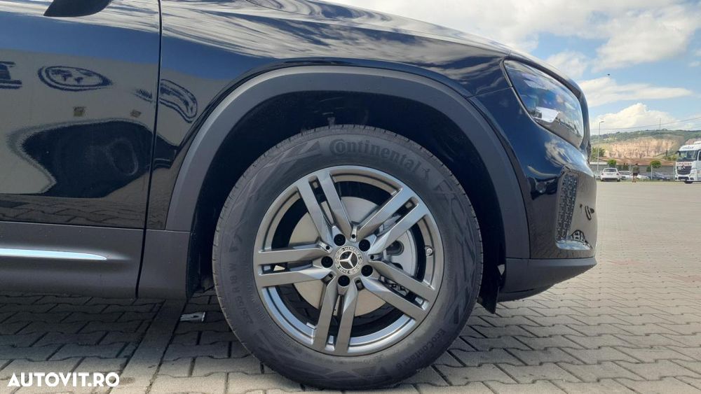 Mercedes-Benz GLB - 15