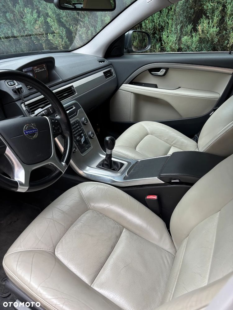 Volvo V70 T4 Dynamic Momentum - 14