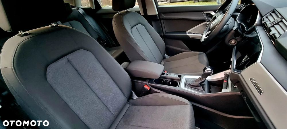 Audi Q3 35 TFSI S tronic S line - 22