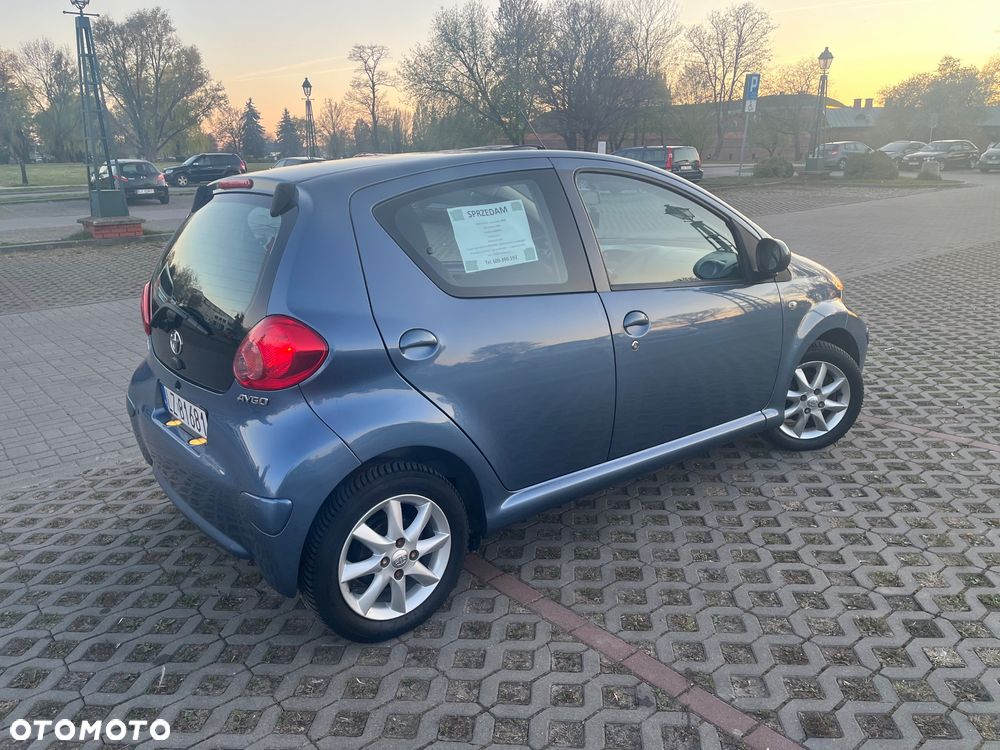 Toyota Aygo - 10