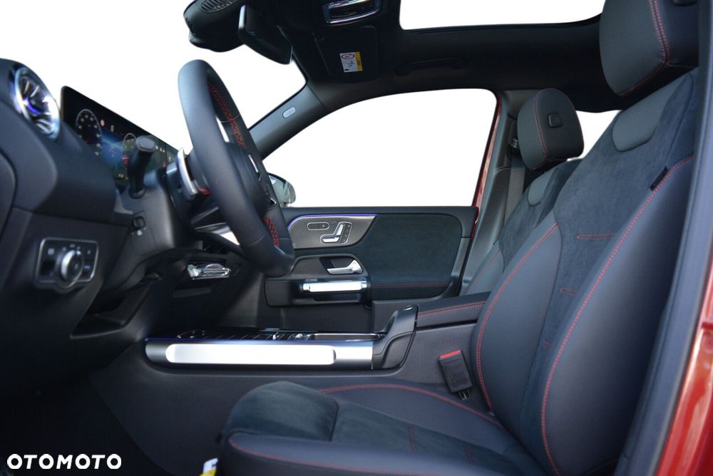 Mercedes-Benz GLB 200 AMG Line 7G-DCT - 8