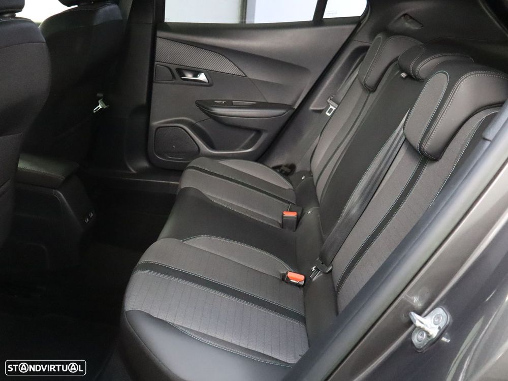 Peugeot 2008 1.2 PureTech Allure - 9
