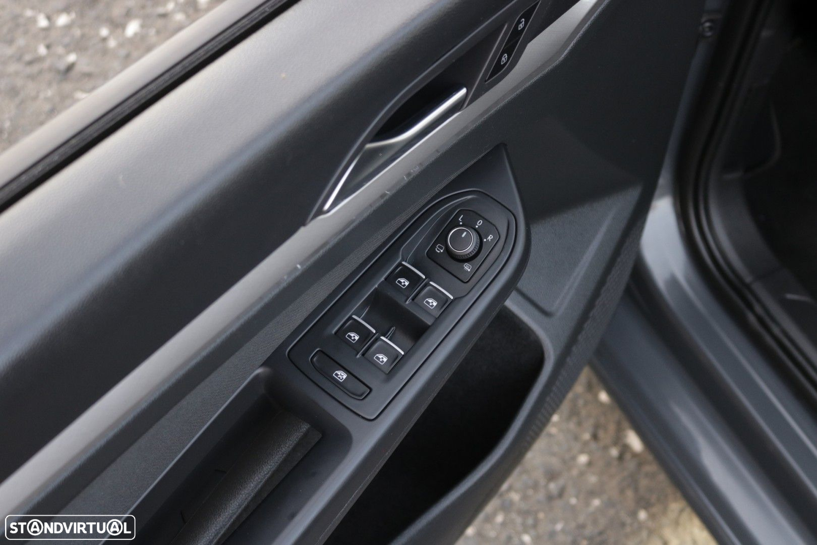 VW Golf 2.0 TDI Life - 32