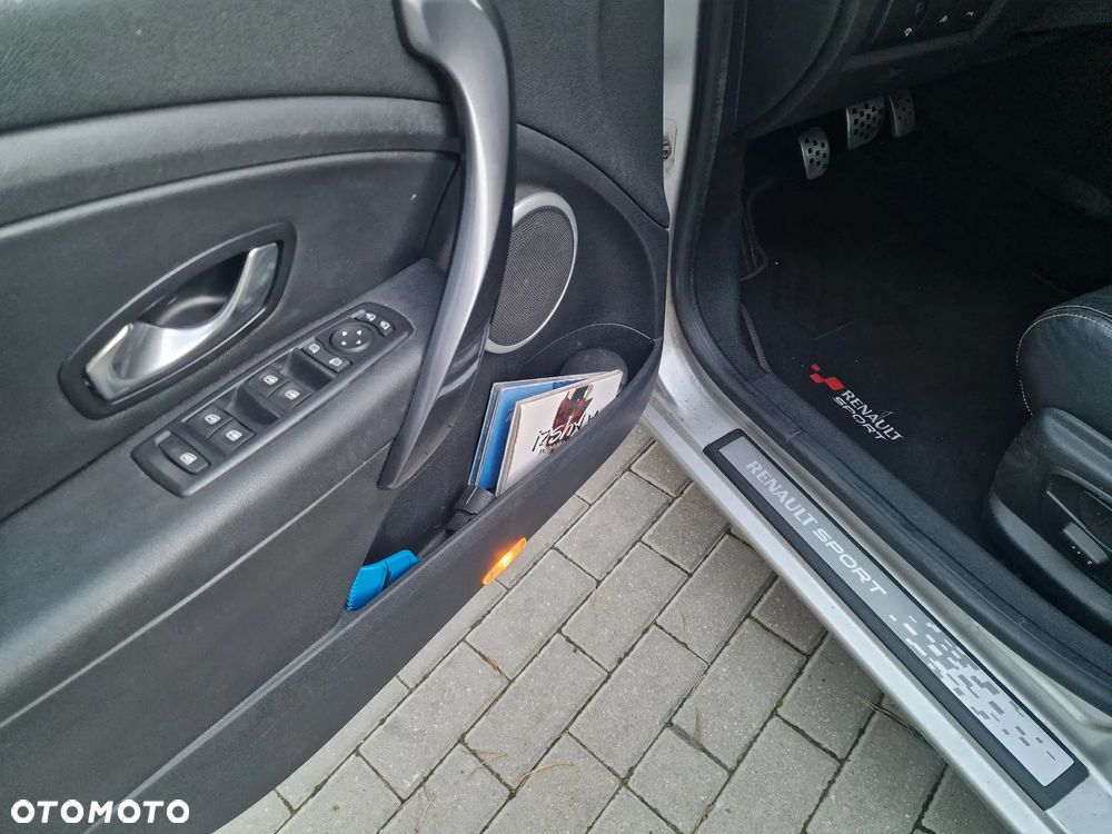 Renault Megane Grandtour TCe 180 GT - 18