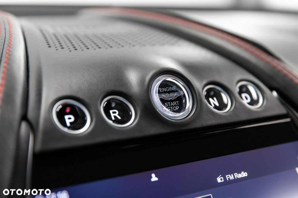 Aston Martin DBX Standard - 28