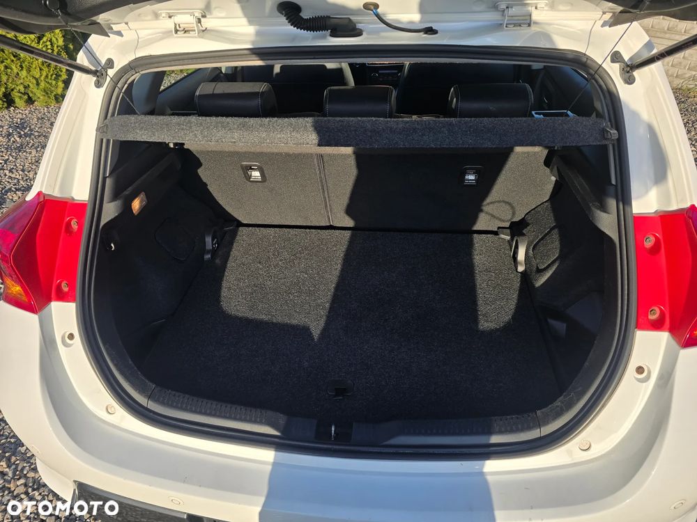 Toyota Auris 1.8 HSD Prestige NAVI - 21