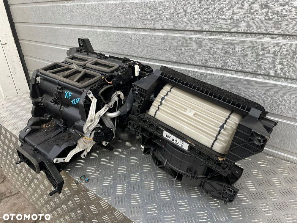 JAGUAR XF X260 NAGRZEWNICA EU. F-PACE JX63-19B555-FC - 2