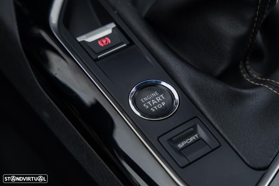Peugeot 3008 1.5 BlueHDi GT Line - 32